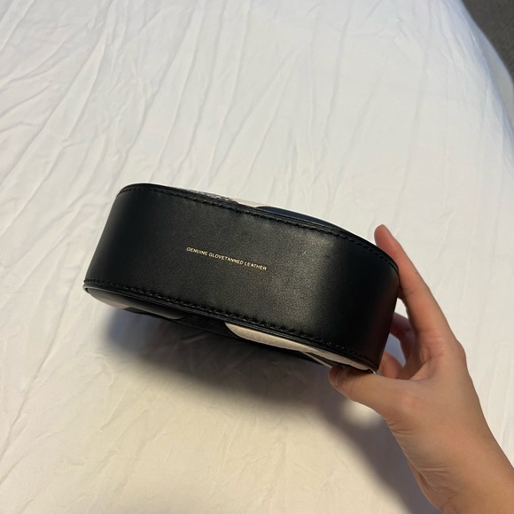 Coach Canteen Crossbody - Picture 3 of 9